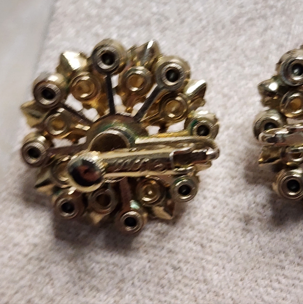 CORO MID-CENTURY SUNBURST REG. NUMBER CLUSTER EARRINGS MADE IN ENGLAND - Picture 7 of 16